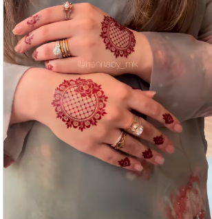 Mehroon Mehndi Stencils Pack of 5 With Different Designs (With Free Cone Mehndi)
