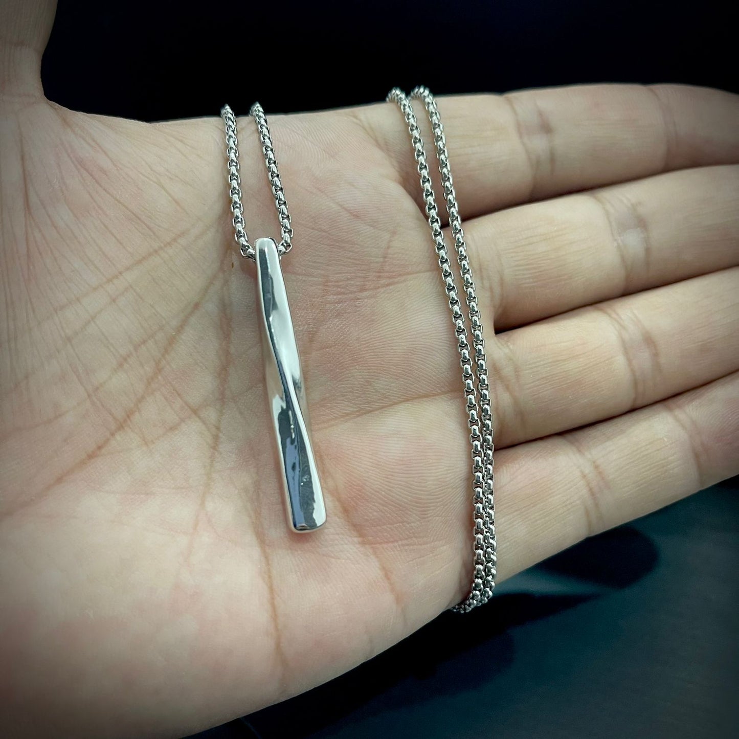Twisted Vertical Bar Pendant