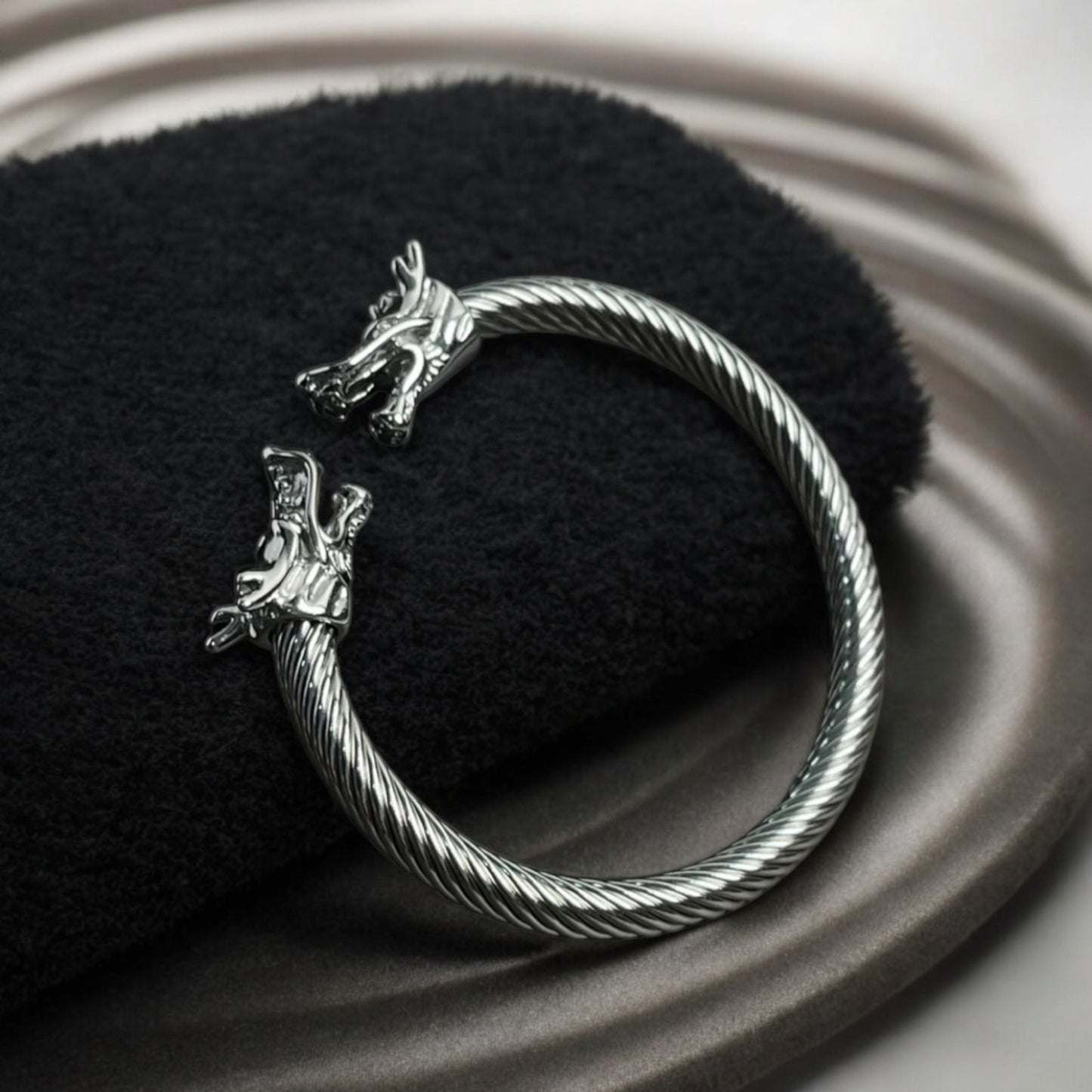 ORIGINAL SILVER MAJESTIC DRAGONS CUFF