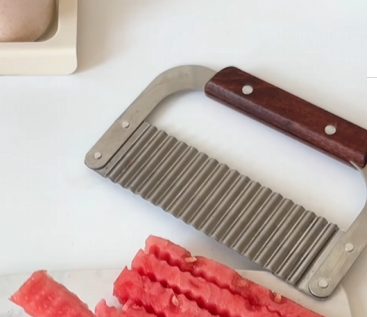 Stainless Steel Crinkle Cutter