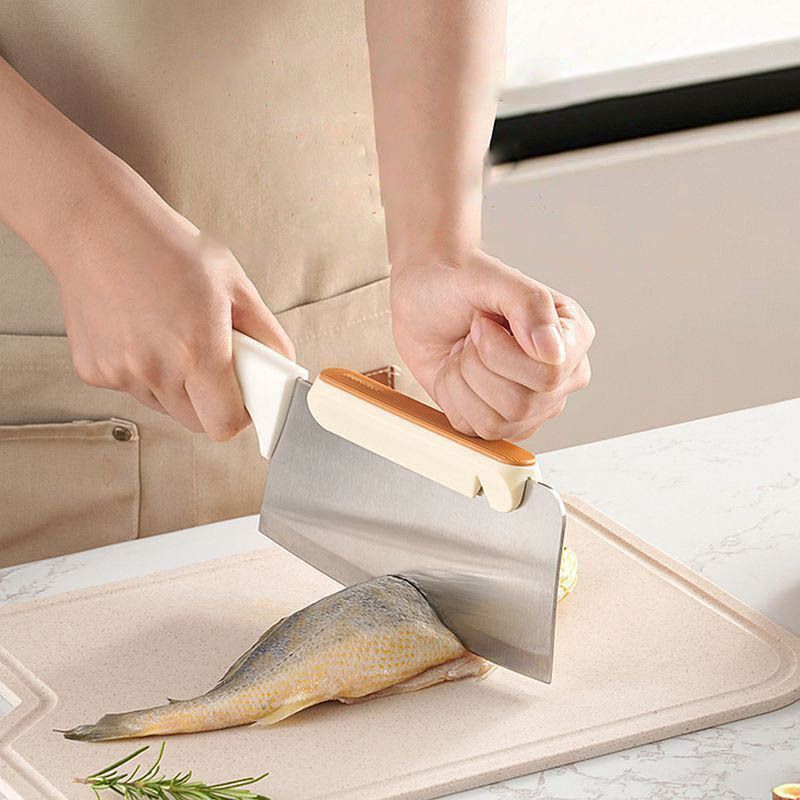 HAND GUARD FOR CUTTING VEGETABLES