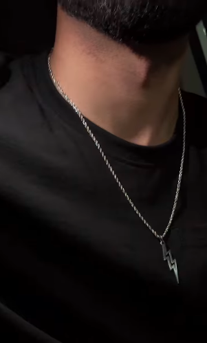 LIGHTNING BOLT PENDANT