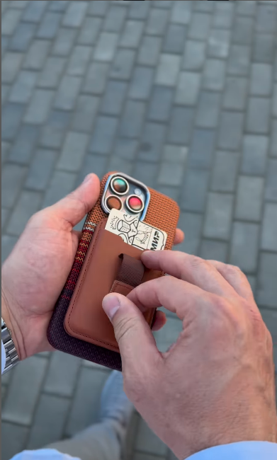 Phone Magnetic Wallet With Card Slot